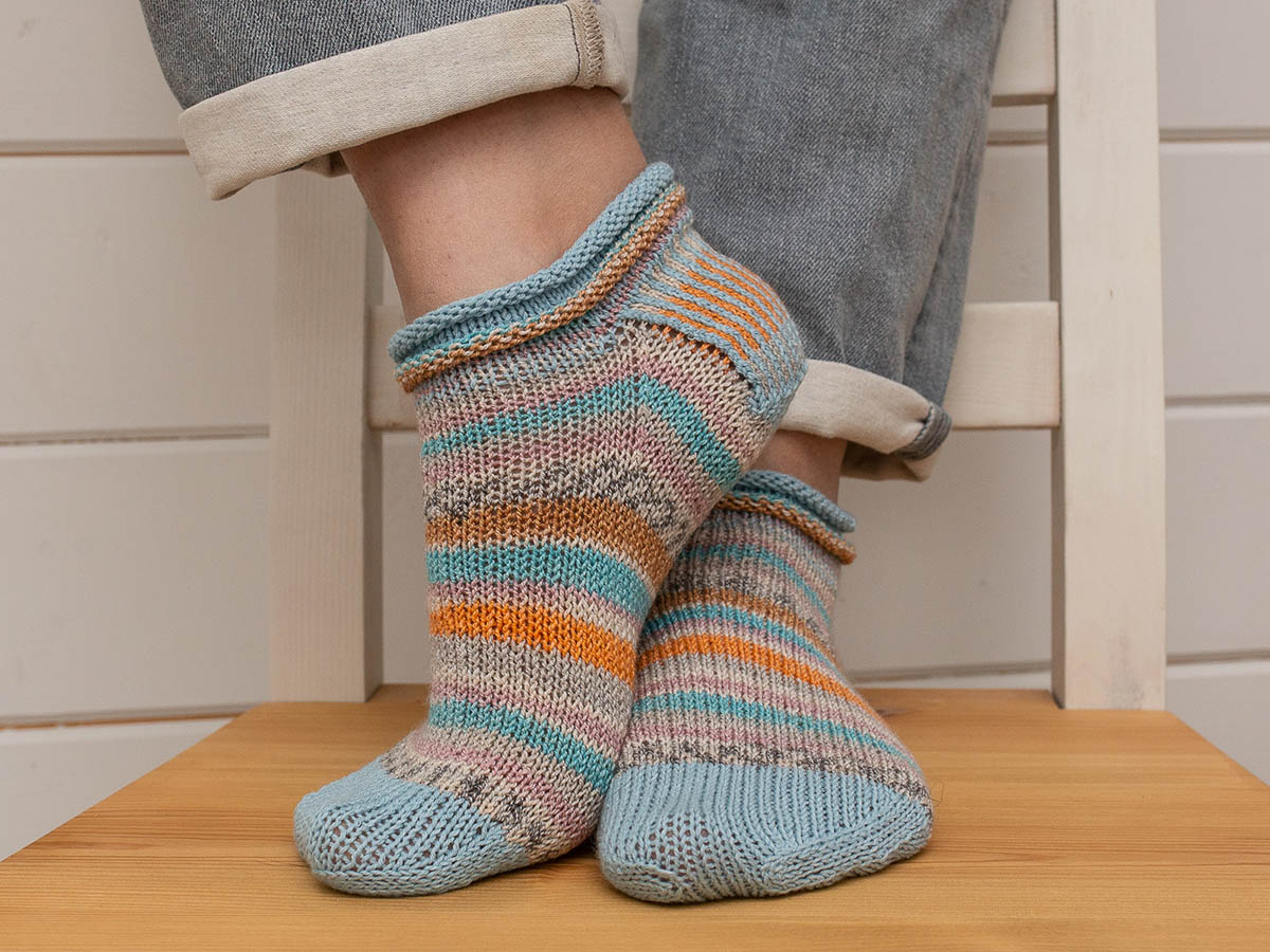Бесплатное описание вязания: летние носки May Day Socks 2020 | Хамелеоша